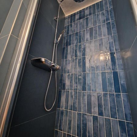 Amazing 5 Bedroom House Krumlov 82 - 4 Min Walk To Main Square เชสกี้ครุมลอฟ ภายนอก รูปภาพ