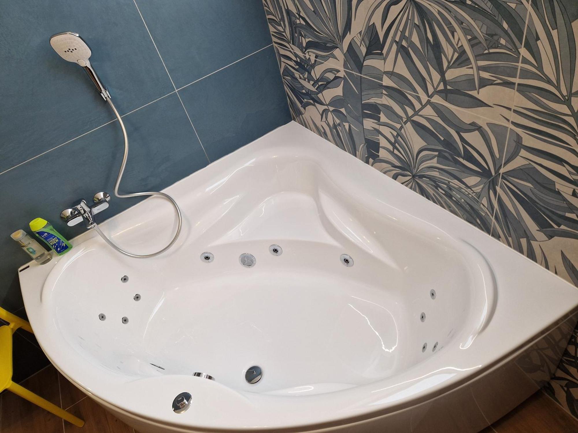 Amazing 5 Bedroom House Krumlov 82 - 4 Min Walk To Main Square เชสกี้ครุมลอฟ ภายนอก รูปภาพ