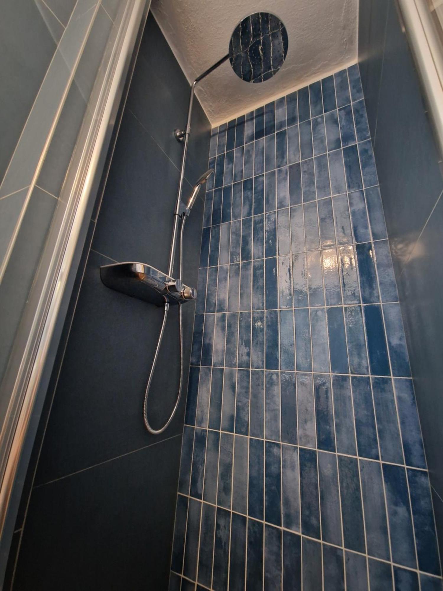 Amazing 5 Bedroom House Krumlov 82 - 4 Min Walk To Main Square เชสกี้ครุมลอฟ ภายนอก รูปภาพ