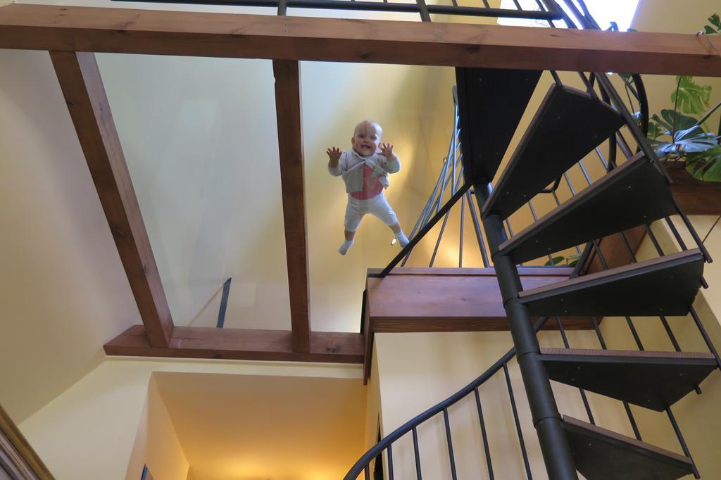 Amazing 5 Bedroom House Krumlov 82 - 4 Min Walk To Main Square เชสกี้ครุมลอฟ ภายนอก รูปภาพ