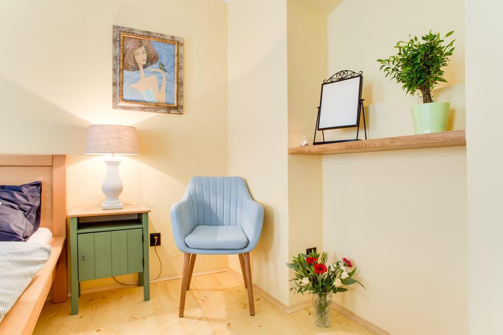 Amazing 5 Bedroom House Krumlov 82 - 4 Min Walk To Main Square เชสกี้ครุมลอฟ ภายนอก รูปภาพ