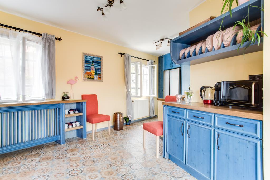 Amazing 5 Bedroom House Krumlov 82 - 4 Min Walk To Main Square เชสกี้ครุมลอฟ ภายนอก รูปภาพ