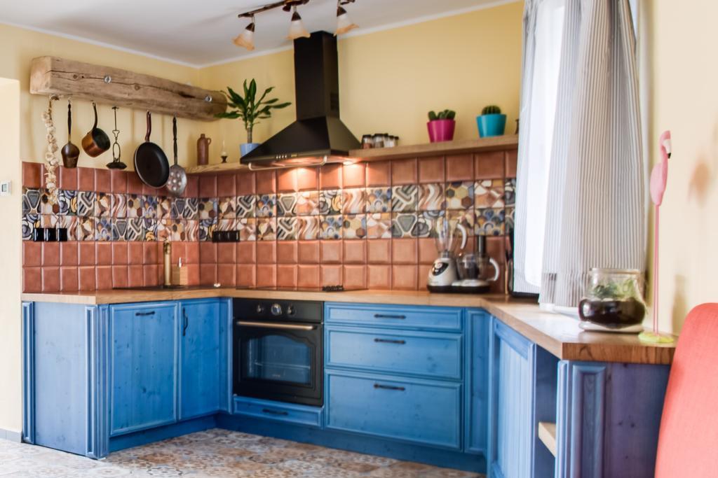 Amazing 5 Bedroom House Krumlov 82 - 4 Min Walk To Main Square เชสกี้ครุมลอฟ ภายนอก รูปภาพ